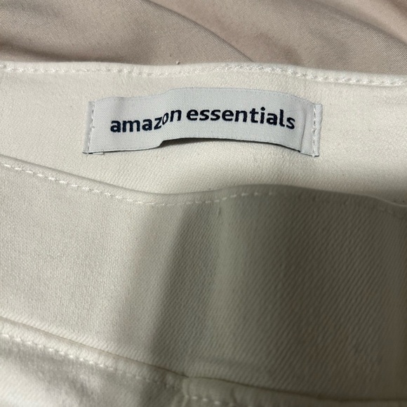 Amazon Essentials pull on white jeggings. NWT - Picture 9 of 10